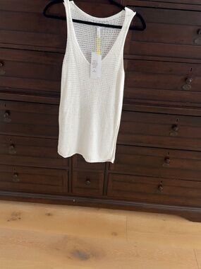 BCBGeneration White Open-Knit Scoop Neck Tank